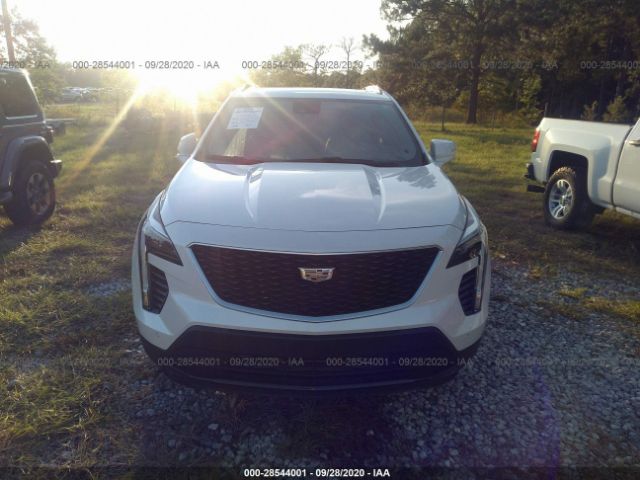 Cadillac XT4 2019 аукцион фото
