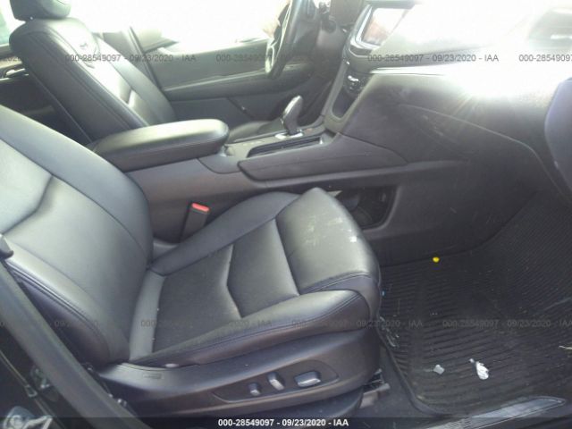 Cadillac XT5 2019 аукцион фото