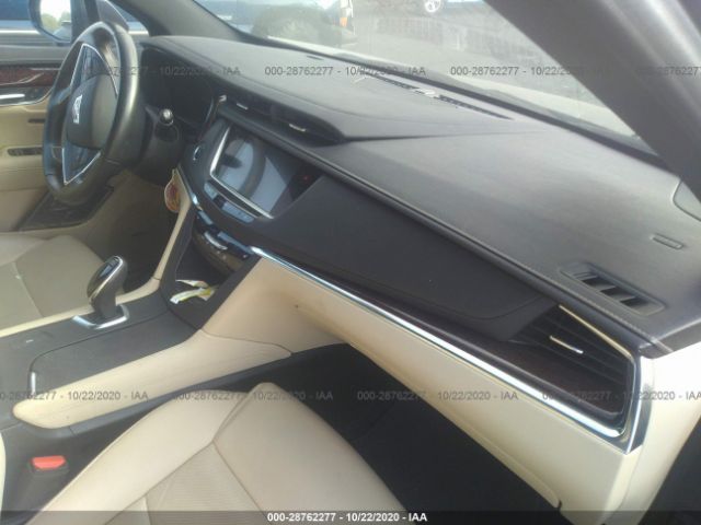 Cadillac XT5 2019 аукцион фото