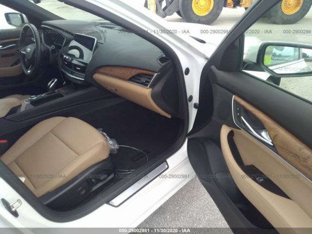 Cadillac CT5 2020 аукцион фото