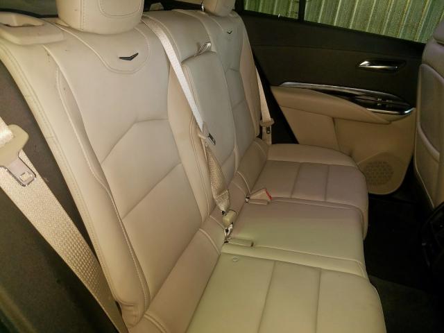Cadillac XT4 2019 аукцион фото