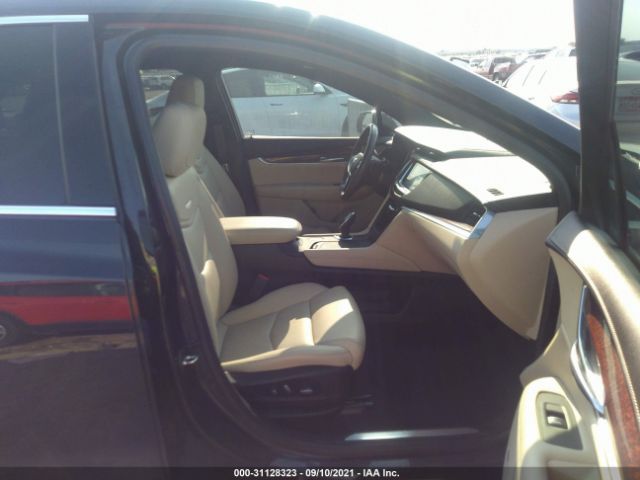 Cadillac XT5 2019 аукцион фото