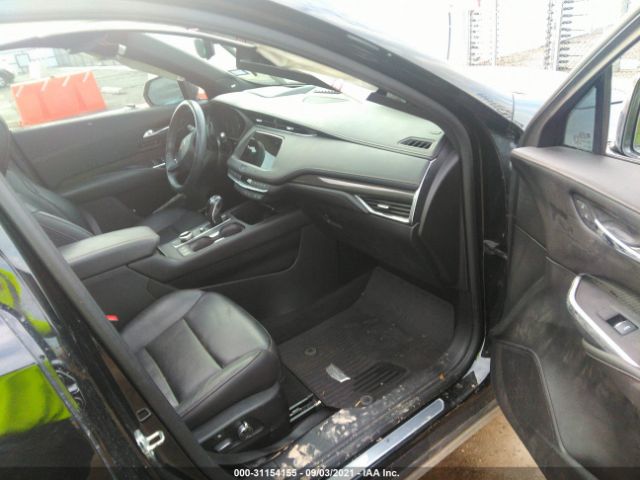 Cadillac XT4 2019 аукцион фото