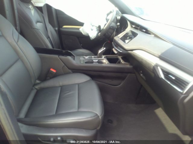 Cadillac XT4 2021 аукцион фото