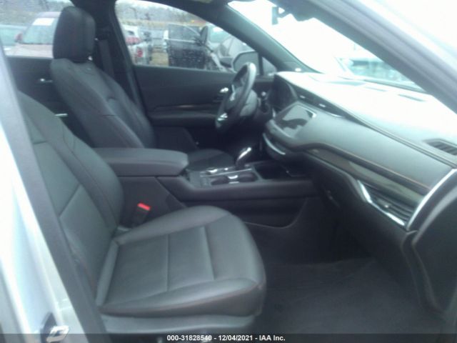Cadillac XT4 2020 аукцион фото