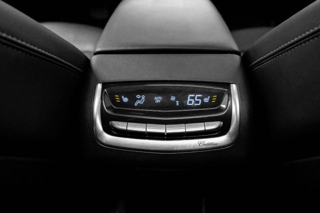 Cadillac XT6 2021 аукцион фото