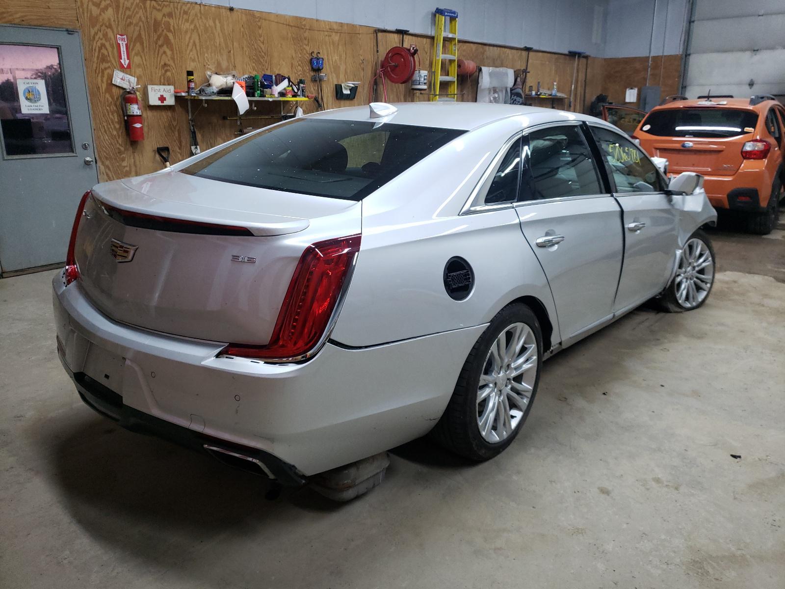 Cadillac XTS 2019 аукцион фото