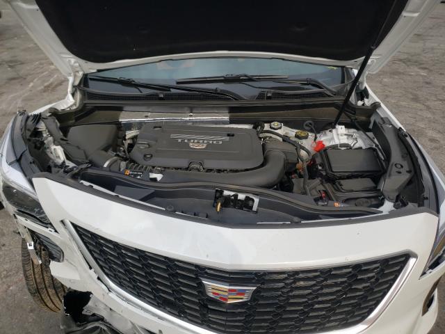 Cadillac XT4 2021 аукцион фото