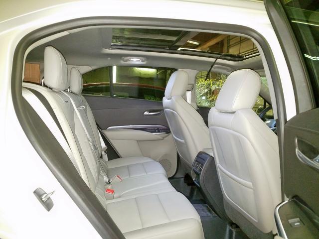 Cadillac XT4 2019 аукцион фото