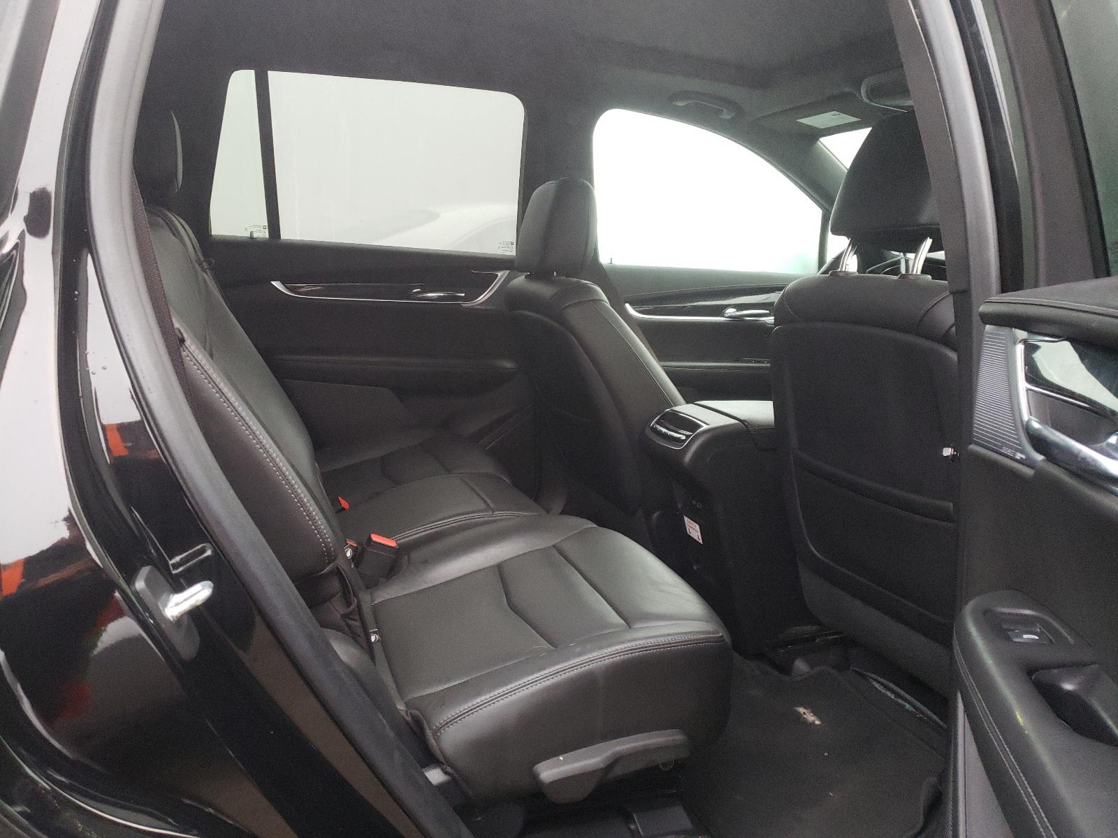 Cadillac XT6 2020 аукцион фото